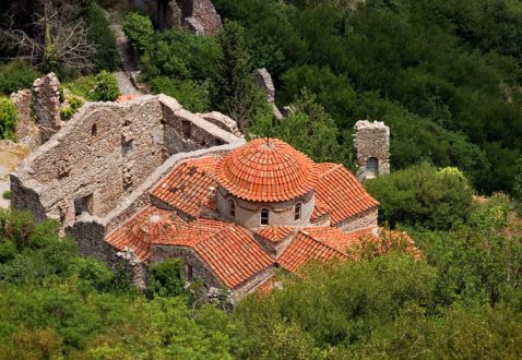 Византийская церковь в комплексе Vrontochion. Mystras.