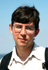 Портрет на берегу. Петродворец.