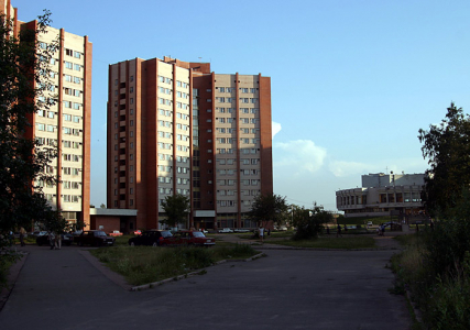 15-я и 16-я общаги ПУНКа и "Шайба". Всем ностальгирующим посвящается :) Петродворец.