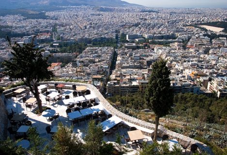 Кафе на холме Ликавиттос с миллионным видом.