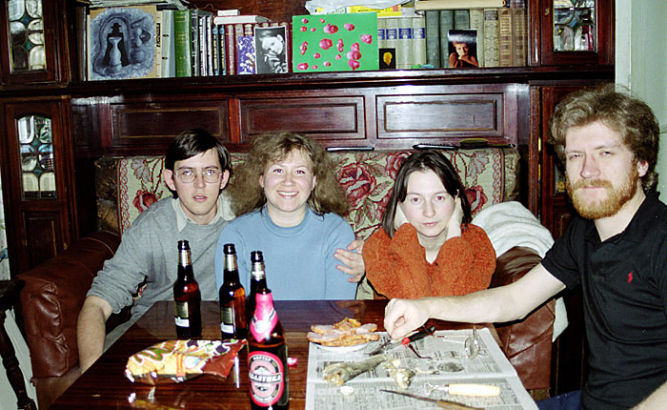 В гостях: Илья, Катя, Аня, Денис.