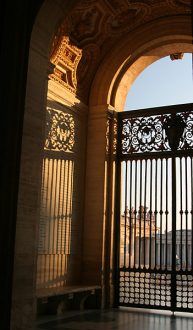 Узорные решетки собора Св. Петра.