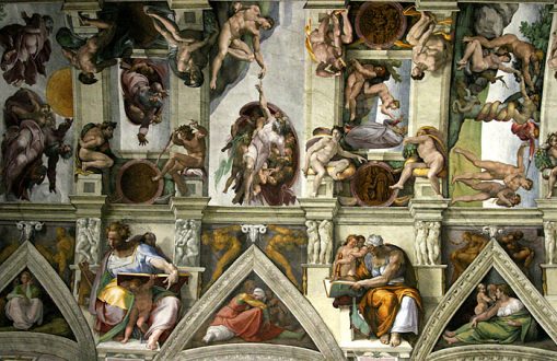 Потолок в Сикстинской капелле. Верхний ряд (слева направо): Создание солнца и луны; разделение воды и земли; создание Адама; создание Евы; изгнание Адама и Евы из рая. В нижнем ряду изображены прародители Христа.