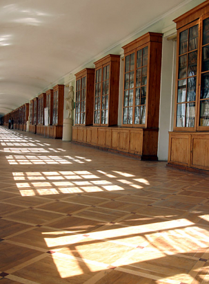 Центральный коридор СпбГУ.