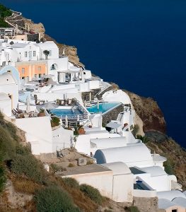 Белоснежные домики и мини-басейны с видом.