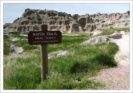 Знак у тропы Notch Trail.