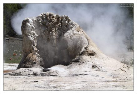Шахта гейзера "Великан".
