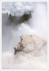 Большое извержение в "Гроте".