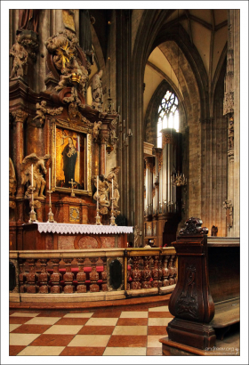 Смесь готики и барокко в соборе Св. Стефана.