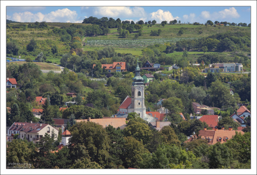 Летом на территории крепости проводятся стилизованные средневековые ярмарки и рыцарские турниры.