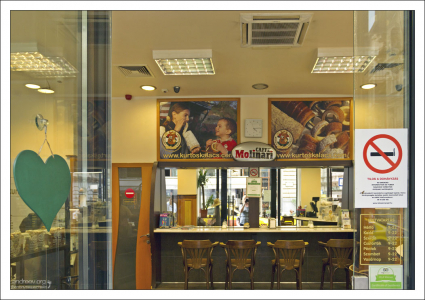 В кафе "Molnár's Kürtőskalács".