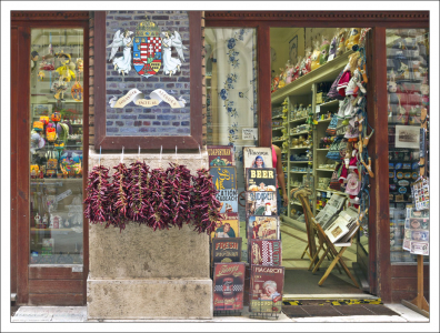 Магазин венгерских сувениров на улице Vaci.