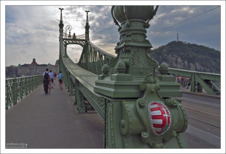 Liberty Bridge через Дунай.