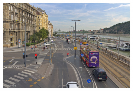 Правая сторона Дуная - бывший город Пешт.