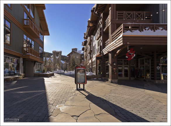 Раннее утро на курорте Copper Mountain.