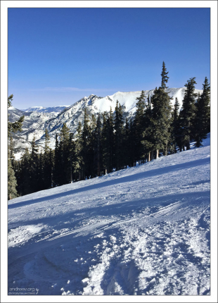 Протяженность самого длинного спуска - 5 км (Soliloquy to Roundabout).