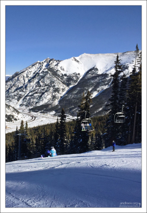 Подъемники курорта способны перевести 32,324 человека в час.