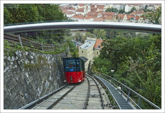 Вагон фуникулера Шлоссберг.