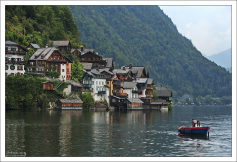 Лодочная прогулка - популярное времяпрепровождение в Халльштатте.