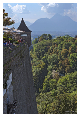 Крепостные стены Хоэнзальцбурга.
