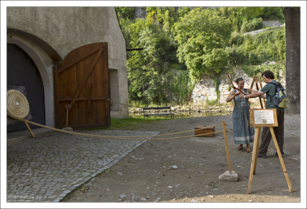 Традиционная стрельба из лука.