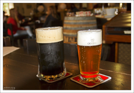 Светлое разливное - Světlý výčepní Eggenberg, темное – Tmavý ležák Eggenberg (“лежак”). Пивоварня Эггенберг.