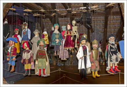Марионеток здесь около 300, многие старинные, конца 19-го века.