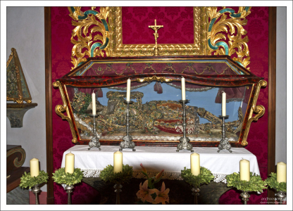 Рака-саркофаг с останками христианской мученицы Св. Репараты.