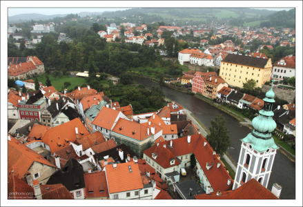 Центр Крумлова с высоты Замковой башни.