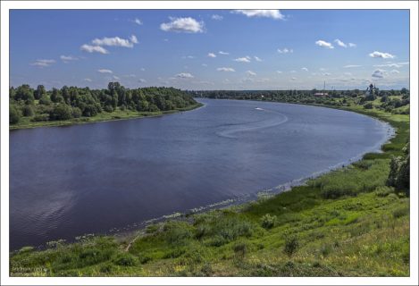 Ладожский мыс при впадении в Волхов реки Ладожки.