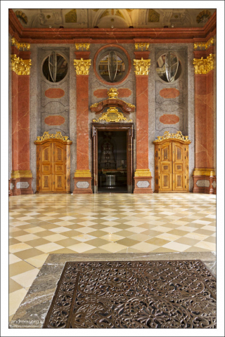 Marble Hall - Мраморный зал. Использовался как столовая.