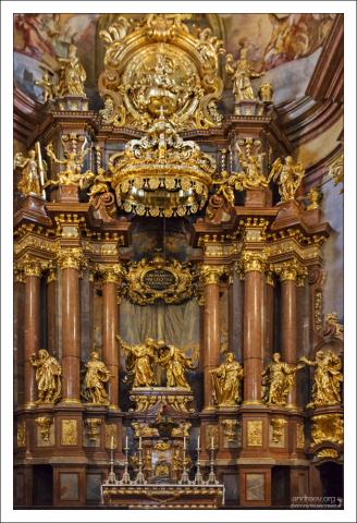 Небесные покровители монастырской церкви - святые апостолы Петр и Павел.