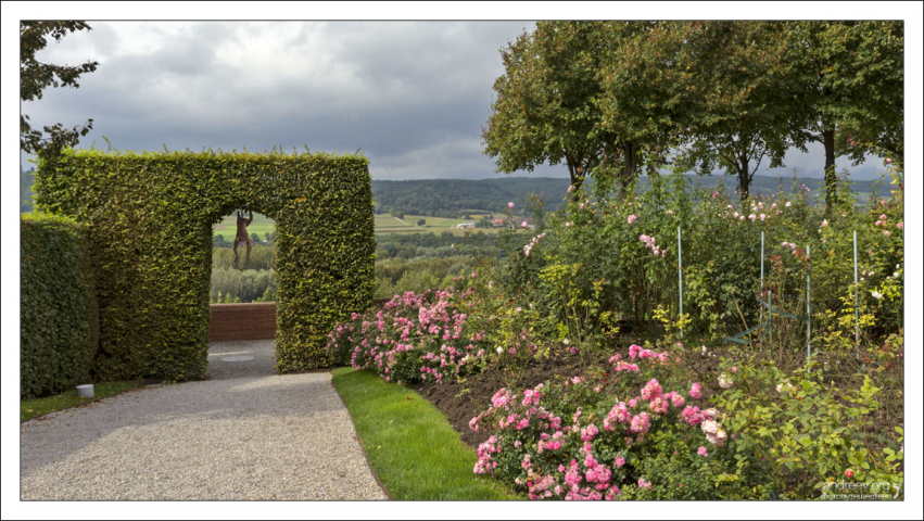 Монастырский парк был разбит в 1746-1747 годах по поручению аббата Томаса Пауера.
