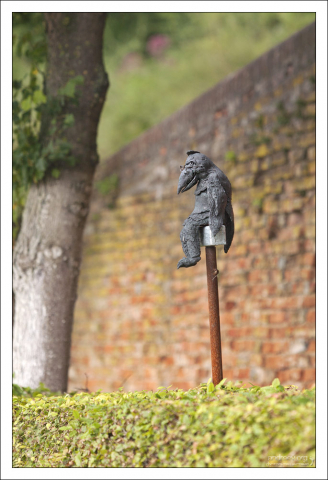 Садовая скульптура.