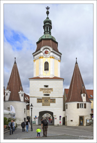 Ворота Steiner Tor (15-й век) в старинном австрийском городе Krems.