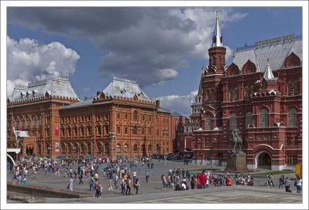 Фасад Исторического музея со стороны Манежной площади.