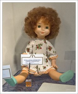 Зеленоглазая кукла Олечка.