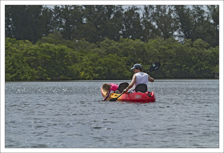 Каякинг в парке Ted Sperling Park.