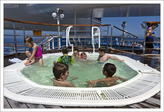 Детская джакузи.