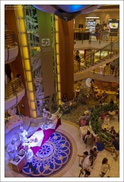 Со всех палуб "Принцессы" хороший обзор.