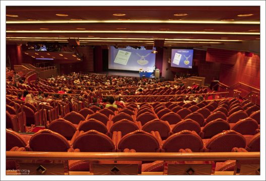 Окучивание на предмет покупки драгоценностей.