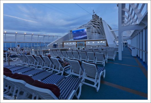 Кинотеатр под открытым небом.