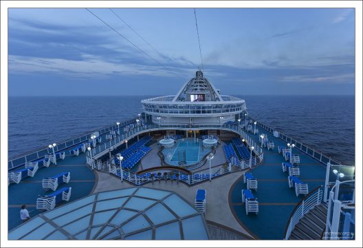 "Карибская Принцесса" держит курс на Мексику.