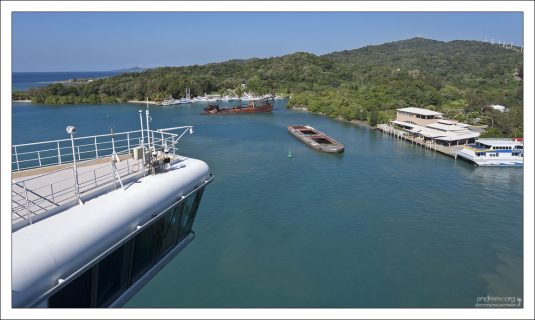 "Карибская Принцесса" на стоянке.