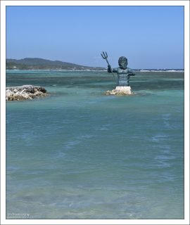 Статуя Нептуну.