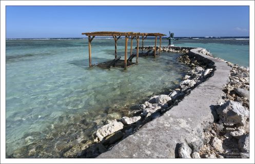 Небольшие запруды, переходят одна в другую.