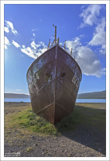 Корпус корабля был специально укреплен, чтобы пробиваться через лед.
