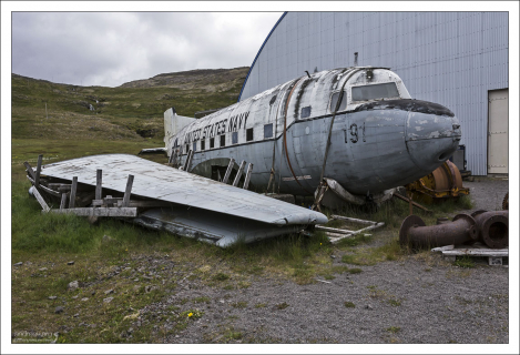Останки самолета, принадлежавшего U.S.Navy.