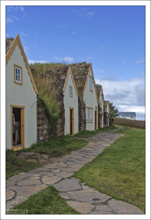 Дома, укрытые дёрном.