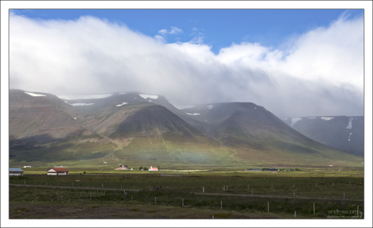 Трёдласкаги (исл. Tröllaskagi - «полуостров троллей»).